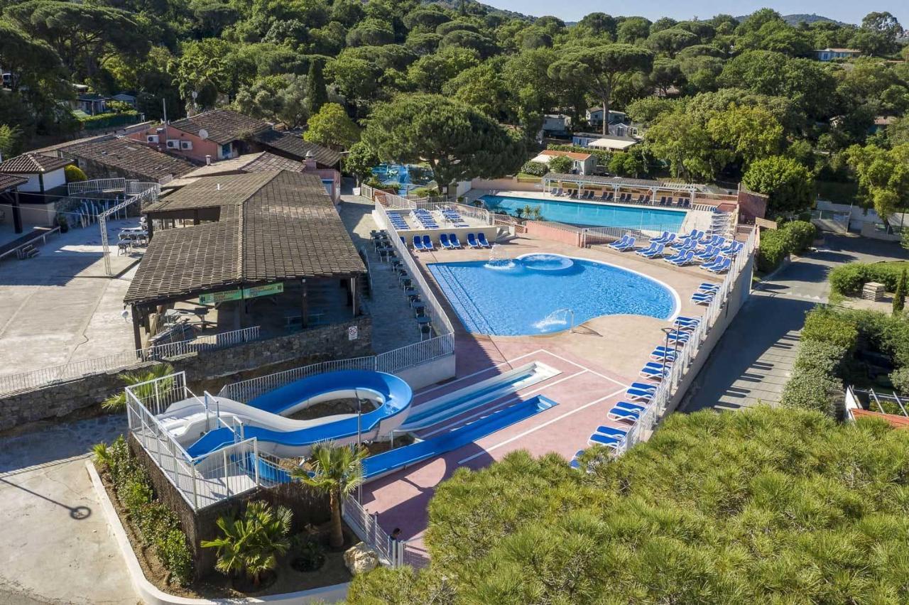 Bungalow Luxe 3 Chambres Surplombant Le Golf De St Tropez Gassin Exteriör bild